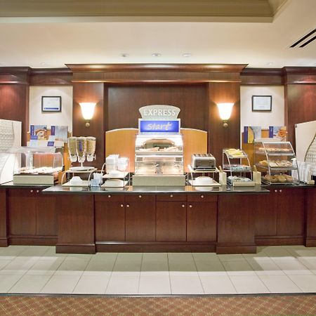 Holiday Inn Express Hotel & Suites Drums-Hazelton By Ihg Екстериор снимка
