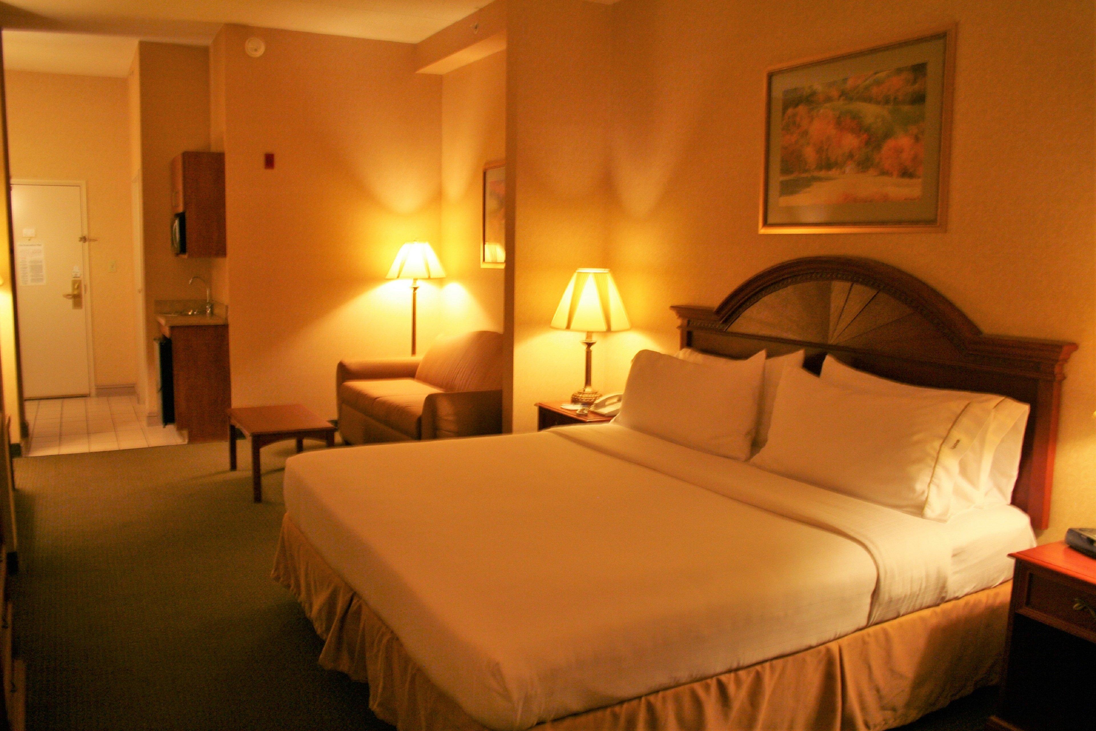 Holiday Inn Express Hotel & Suites Drums-Hazelton, An Ihg Hotel Екстериор снимка