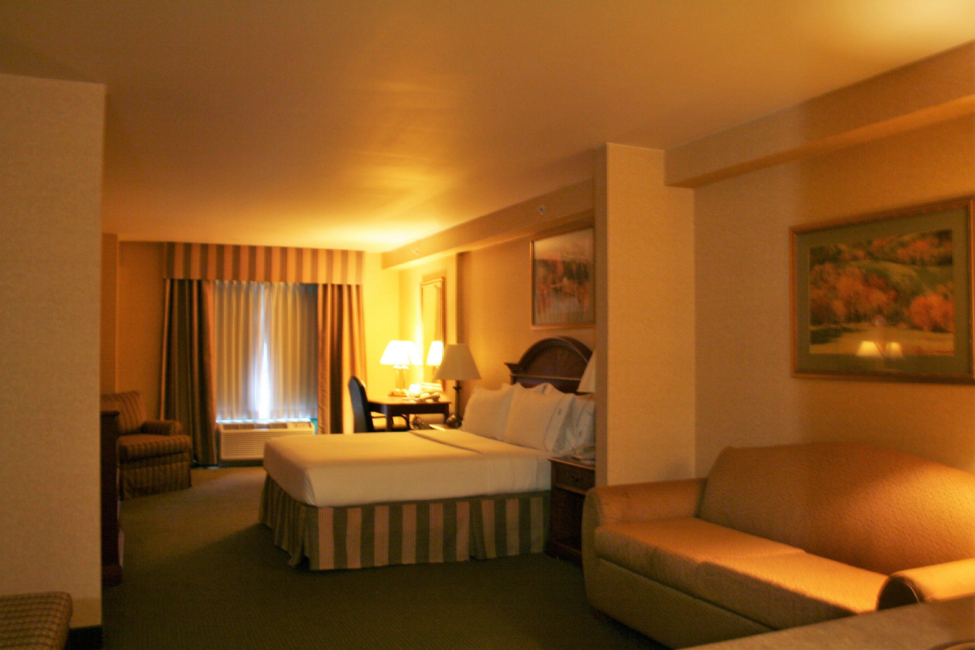 Holiday Inn Express Hotel & Suites Drums-Hazelton, An Ihg Hotel Екстериор снимка