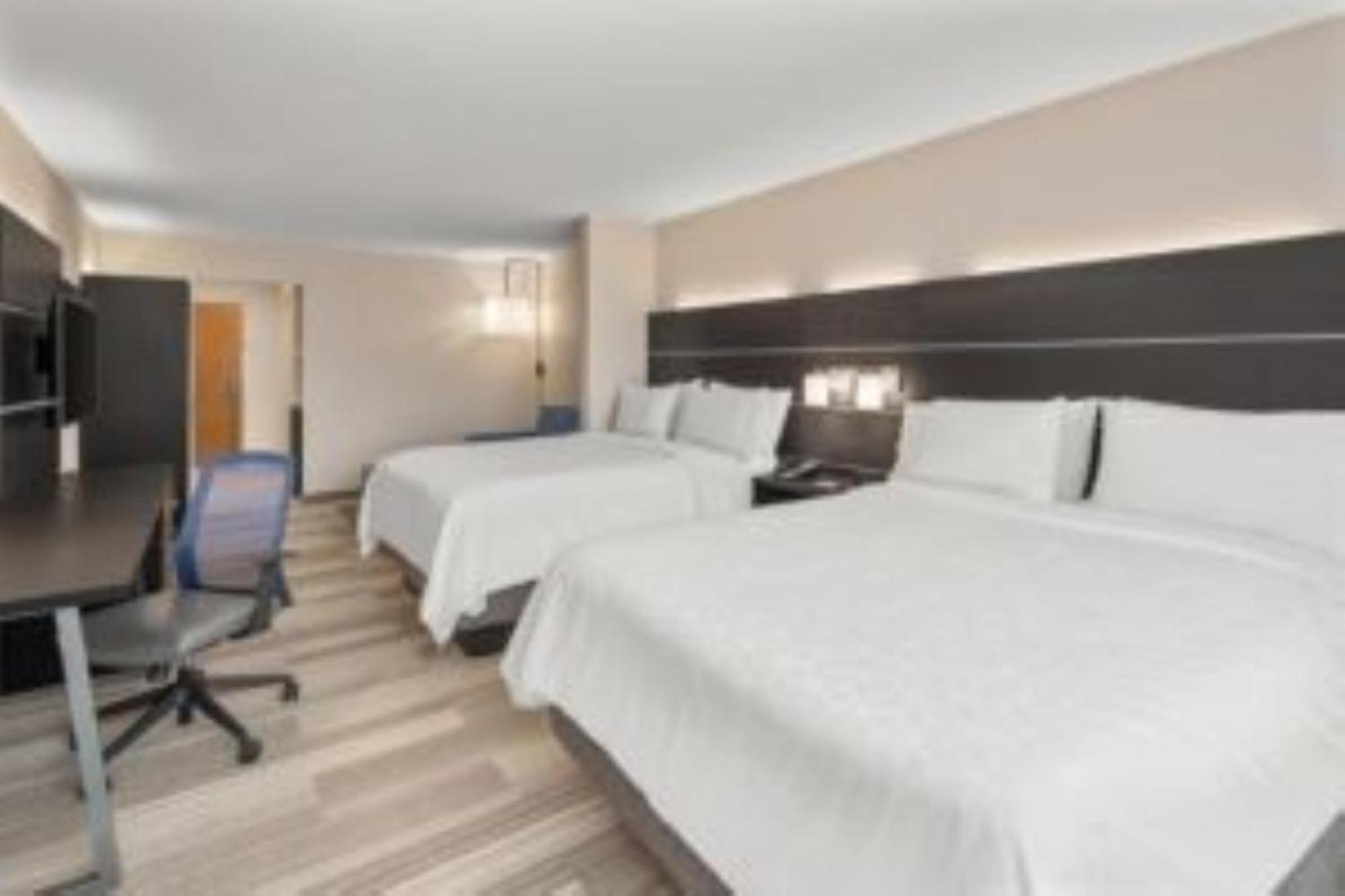 Holiday Inn Express Hotel & Suites Drums-Hazelton By Ihg Екстериор снимка