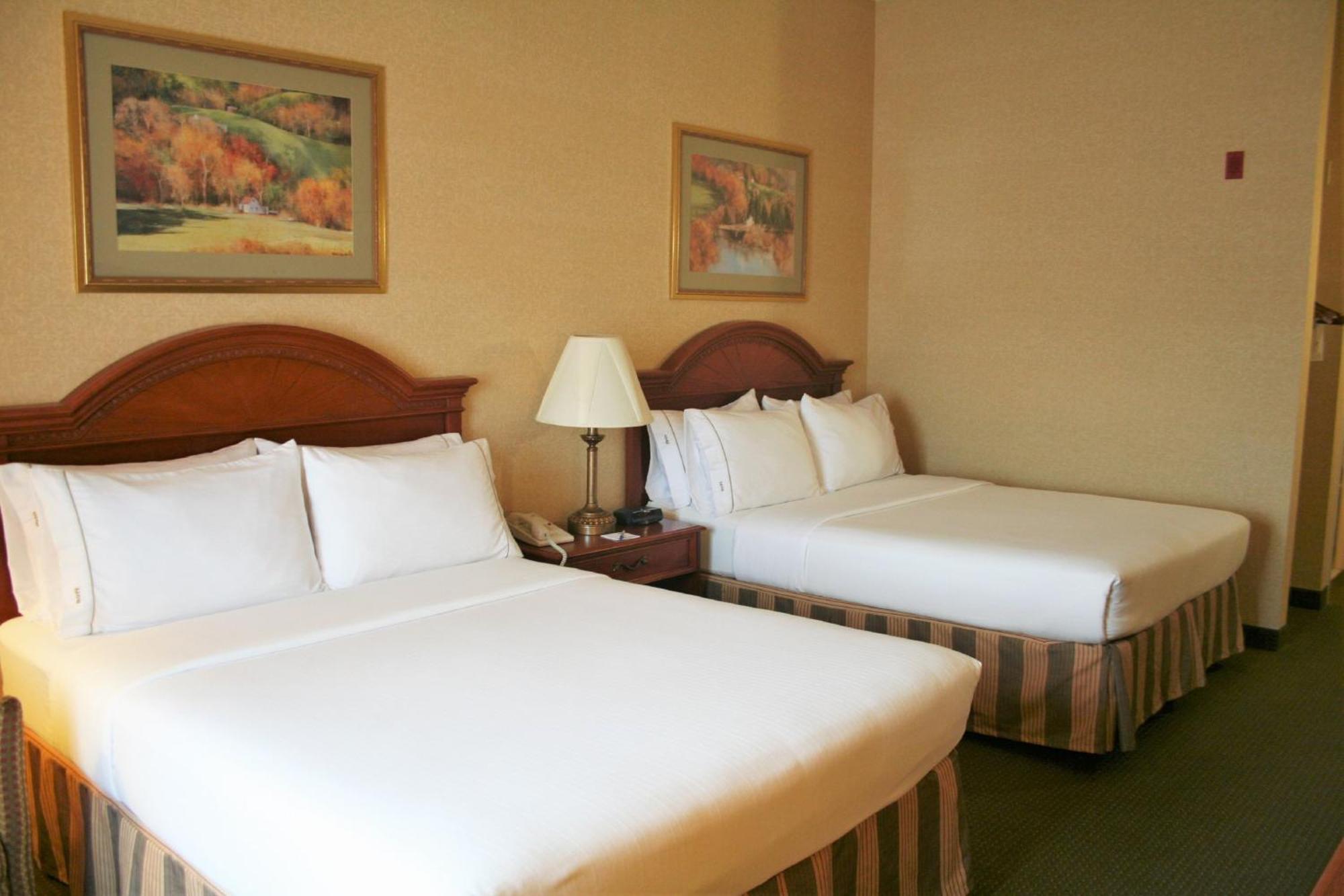 Holiday Inn Express Hotel & Suites Drums-Hazelton By Ihg Екстериор снимка