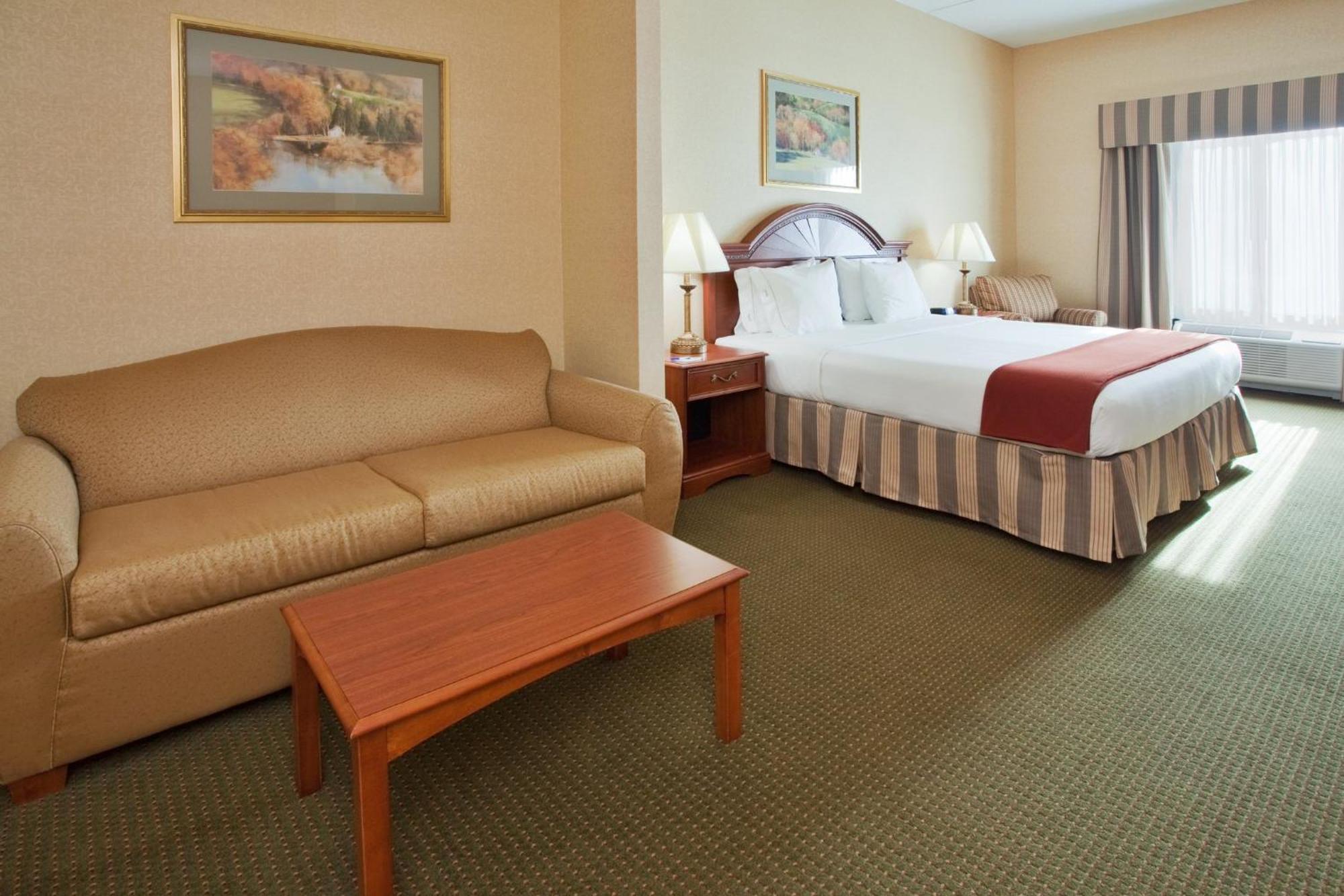 Holiday Inn Express Hotel & Suites Drums-Hazelton By Ihg Екстериор снимка